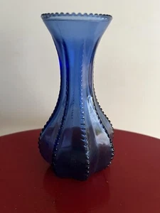 Blue Glass Vase Possibly Indiana Glass Co. 5 Inch Beaded Edge Rare - Picture 1 of 6