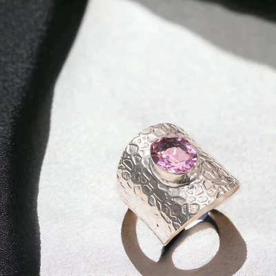 Elegante anillo de compromiso vintage hecho a mano de piedra de kuncita de plata 925 con banda de esposa EE. UU. 8 Foto 1 de 4