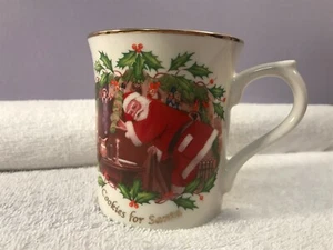 Lenox Holiday Holly & berries Cookies for santa mug CH5039 - Picture 1 of 7