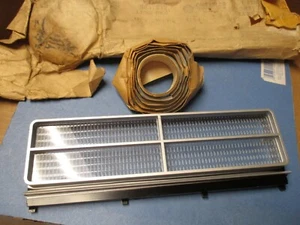 PARKLAMP LENS N.O.S.FOR 75-76 DODGE DART RT.SIDE 3837342 - Picture 1 of 1