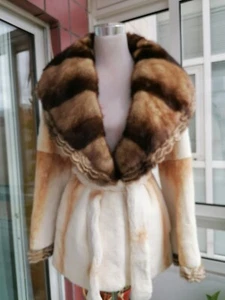 Natural fur coat shered BEAVER , БОБРИК, Biberpelzmantel with mink collar. - Bild 1 von 12