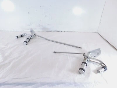 Harley Davidson Dyna Wide Glide Left & Right Forward Control Pedals & Brackets - Imagem 1 de 4