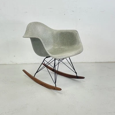 ВИНТАЖНОЕ КРЕСЛО-КАЧАЛКА 1950-х EAMES HERMAN MILLER RAR ТЕМНО-ЗЕЛЕНОЕ #4663 - Изображение 1 из 4