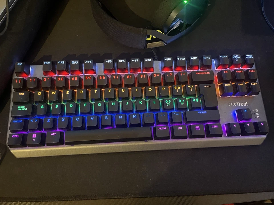 Trust Gaming GXT 834 Callaz Tastiera da Gioco Meccanica - Nero, Italiano... - Immagine 1 di 1