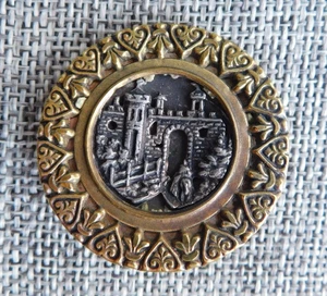 Antique Vtg Picture Button with Aprx: 1-3/8" #629-D - Picture 1 of 5