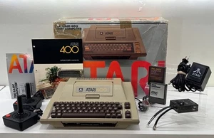 Atari 400 Home Computer System originalverpackt, Kabel, Spiele, Controller, vollständig getestet - Bild 1 von 24