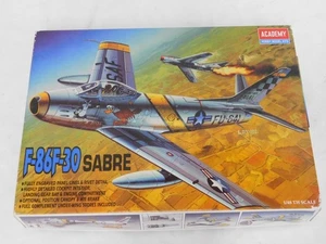 1/48 Academia USAF Guerra de Corea F-86F-30 SABRE Jet Plástico Modelo Kit Completo 2162 - Imagen 1 de 2