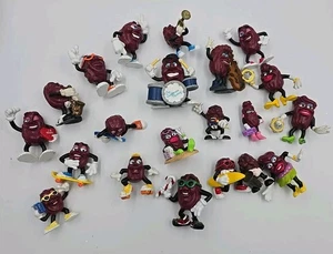 Konvolut 21 Vintage 80’s California Raisins Figuren Musik, Skateboard, Surfboard, Skate - Bild 1 von 22