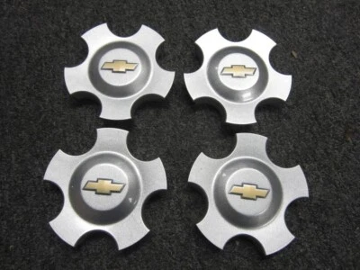 Tapacubos central Chevrolet Monte Carlo Impala 4 piezas OEM para pajarita dorada de rueda de 16" Foto 1 de 4
