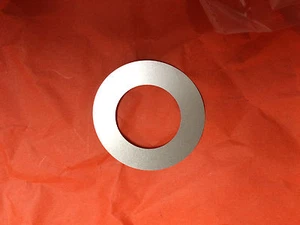 (10} CT WHEEL HUB ADJUSTMENT SHIMS .002 big twin harley 45ci 1936-66 43560-35 - Foto 1 di 2