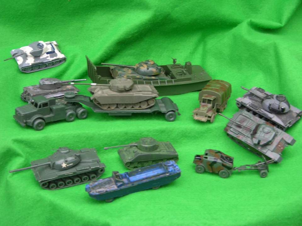 AIRFIX 1/72 HO-OO SCALE MILITARY VEHICLE , BATTLE DAMAGED SETS, MULTI-LISTING - image 1 of 1