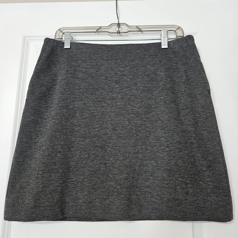 Kenneth Cole Gray Knit Skirt With Pockets Size 8 - Image 1 of 4