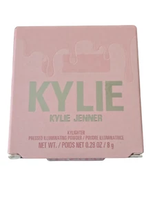 KYLIE JENNER Kylighter Pressed Illuminating Powder – Cheers Darling, 8g, New - Picture 1 of 5