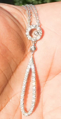 Ожерелье с подвеской из белого золота 14 карат с кластером бриллиантов 0,32 карата 3,82 грамма Италия - Изображение 1 из 4