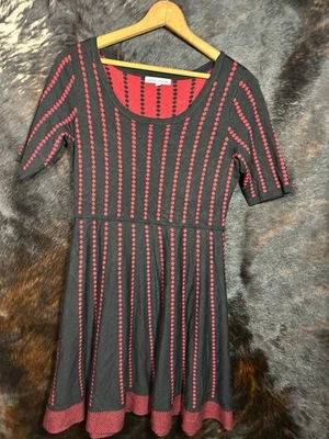 Vestido Suéter Danny & Nicole Rojo y Negro Estampado Suizo Lunares Talla Grande Navidad Foto 1 de 4