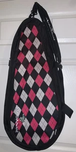 Molhimawk Golf Standbag mit rosa, schwarz und weißem Argyle Muster.  - Bild 1 von 11