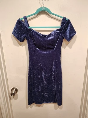 Mini Vestido ceñido al cuerpo All That Jazz Vintage Años 90 Azul Terciopelo Aplastado Hombro Descubierto M Foto 1 de 4