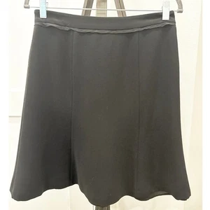 White House Black Market Gr. 2 gefütterter schwarzer Rock Karriere Fit & Flare - Bild 1 von 5