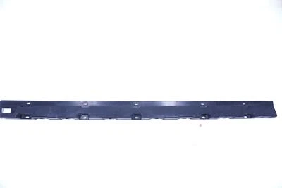 05 2005 Bmw X3 faldón basculante panel moldeado usado OEM (51773330870-06) RH Foto 1 de 4