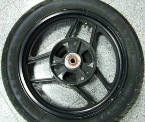 KAWASAKI GPX 750 R 1987 HINTERRAD GEBRAUCHT - Bild 1 von 2
