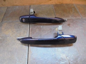 MAZDA RX8 2007 PAR DE MANIJAS DE PUERTA EXTERIOR AZUL - Imagen 1 de 3