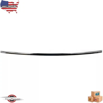 Fits 1998-2002 Lincoln Town Car Rear Center Bumper Molding Trim Chrome FO1157243 - Изображение 1 из 4