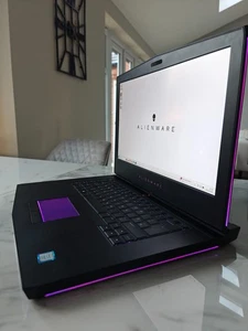 Alienware 15 R3 Gaming Laptop 15.6" 32GB RAM, 8GB GTX 1080 , I7 7820HQ,1TB NVME - Picture 1 of 15