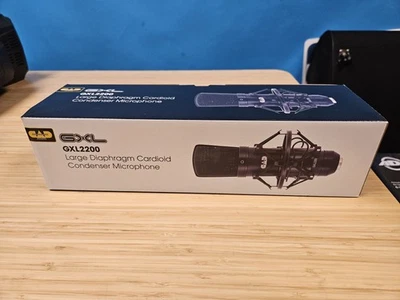 Micrófono condensador de patrón polar cardioide CAD GXL2200 - Usado Foto 1 de 2