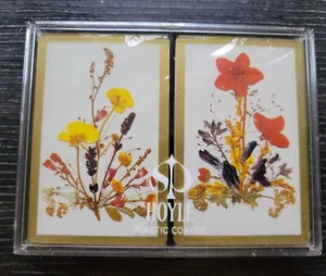 Carte da gioco Hoyle vintage fiori set 2 mazzi di carte con custodia nuove - Foto 1 di 4
