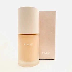 RMK Liquid Foundation Flawless Coverage #102 Yellow Beige - Picture 1 of 3