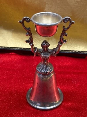 Taza de boda estilo alemán Reed & Barton de plata de ley X22 abollada doblada Foto 1 de 4