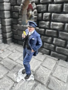 Railway Figure OO Gauge TICKET MAN STATION 3D Printed Hand Painted 1:76 Train - Picture 1 of 7