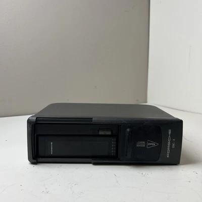 1999 PORSCHE BOXSTER DISC INSERT CD CHANGER MAGAZINE PLAYER UNIT OEM 99364513000 - Image 1 of 4