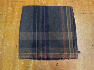 Funda de almohada de lana 14" x 14" Maharam exagerada a cuadros de Paul Smith  - Imagen 1 de 4