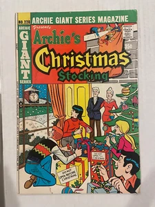 Archie Giant Series Magazine #228 Comic Book - Picture 1 of 3