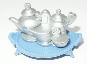 Fisher Price Loving Family - Servir té plateado en bandeja azul - Imagen 1 de 2