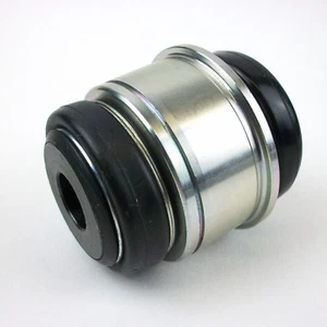 Land Rover Discovery 3 and Discovery 4 Lower Rear Hub to Wishbone Bush LR032644 - Picture 1 of 1