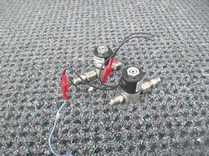Menge 2 Edelsteine A2014-S83 24VDC 7,4 W 200 PSI DRUCKSENSOR - Bild 1 von 8