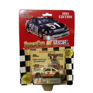 Alan Kulwicki Diecast Car 1:64 Hooters NASCAR Racing 1993 Ford Thunderbird 90s - Picture 1 of 4