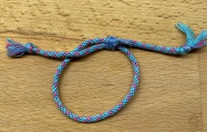 Freundschaftsarmband, Makramee Verschluss, Kinder o. Erwachsene, Baumwolle  - Bild 1 von 1