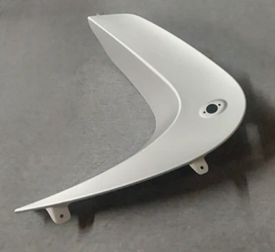 New Take Off OEM Victory Motorcycle LH Inner Leg Fairing, 5249605-411 Foto 1 de 4