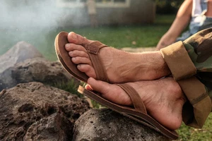 Reef Draftsmen Leather Flip Flops Sandals Bronze Brown Bottle Opener Men's 14 - Picture 1 of 7