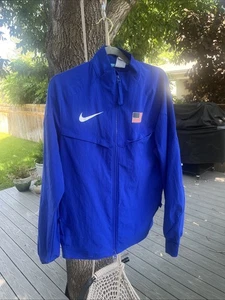 Team USA podium Jacket Nike Medium Men’s - Picture 1 of 2