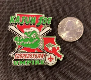 Prendedor comercial de béisbol Cooperstown 2025 Kajun Joe árbitro - Imagen 1 de 2