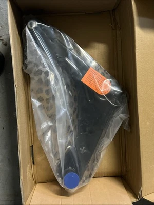 Brazo de control delantero derecho 810-71812B para Ford Mazda CarQuest Foto 1 de 2