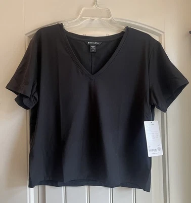 Camiseta Athleta Feminina Tamanho M Preta Essencial Decote V Manga Curta Nova Com Etiqueta - Imagem 1 de 4