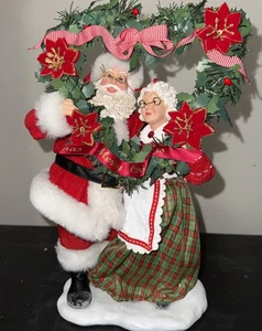 Possible Dreams Dept 56 Santa & Mrs. Claus Limited Ed Clothtique Poinsettia  NEW - Picture 1 of 8