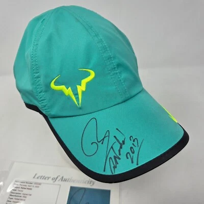Chapéu autografado RAFAEL NADAL ASSINADO RAFA NIKE TÊNIS ASSINATURA JSA ZZ52074 LOA - Imagem 1 de 4