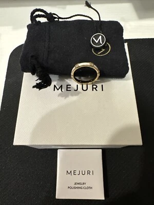 Anillo Mejuri - Cerámica/oro amarillo 14k/diamantes. Anillo muy bonito! Talla 5. Foto 1 de 4