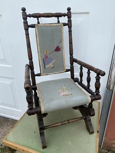 Antique Victorian Edwardian Oak Bobbing Chair Rocking Chair Child Teddy Doll - Picture 1 of 12